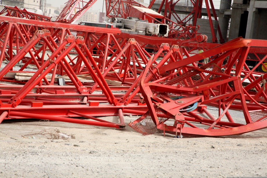 crane collapse accident– crane failure injuries and death, crane accident attorney